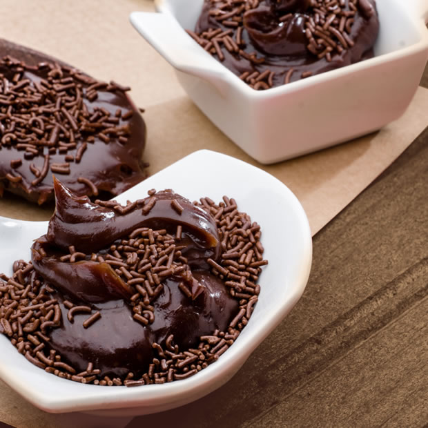 Surpreenda-se com esse brigadeiro do E-book de Coberturas, fácil de fazer, MUITO NUTRITIVO E DELICIOSO para cobrir e rechear